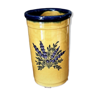 Provencal vase