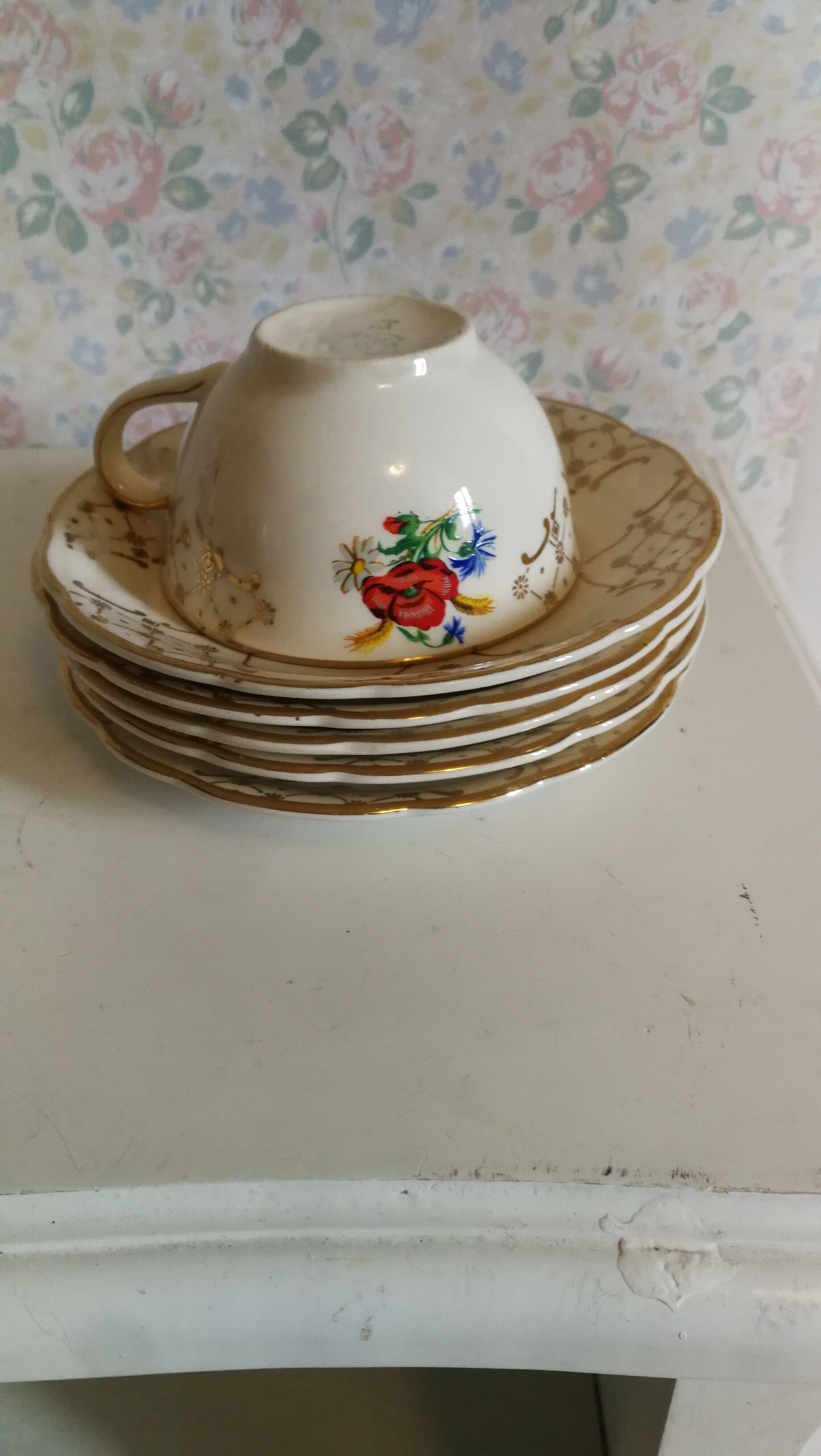 Villeroy and boch, flowers and gilt