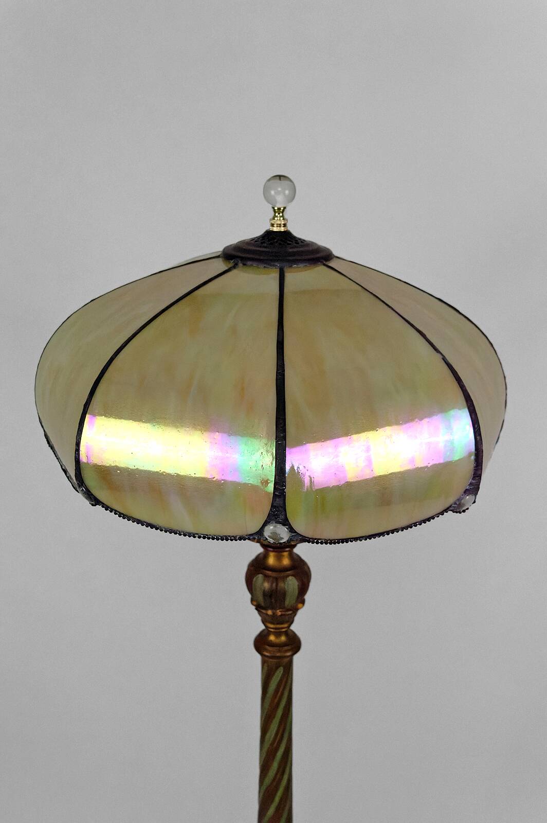 Floor lamp in gilded carved wood and pearly glass lampshade, Art Deco, France, Circa 1920