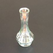 Années 1970   Vase / Soliflore à panse sur pied douche  Verre transparent