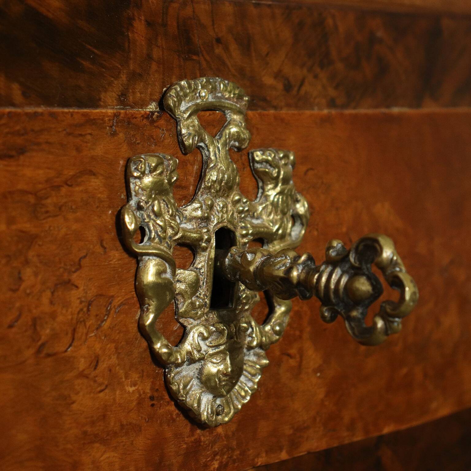 Baroque commode in maple, poplar and bronze, Emilia, Italy, 1700