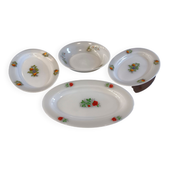 4 vintage Arcopal dishes, flower motifs (daisies, roses) or fruits (peaches, pears)