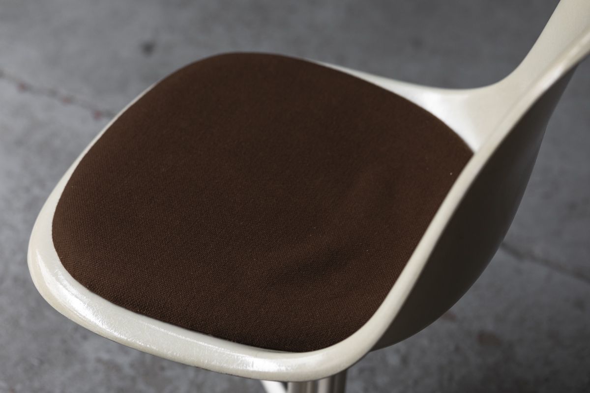 Set of 6 dining chairs 'La Fonda' designed by Charles & Ray Eames for Herman Miller
