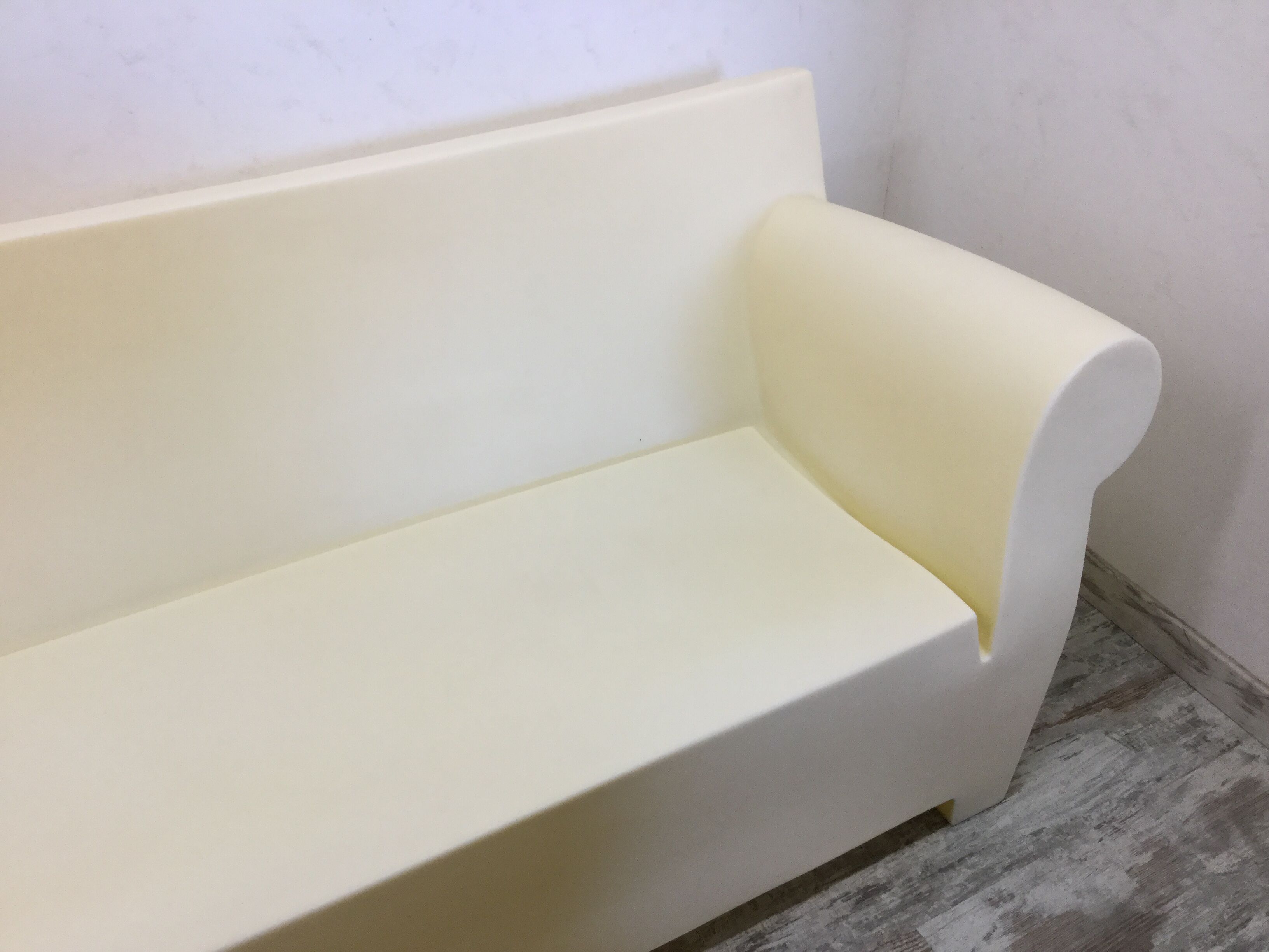 Banc extérieur kartell « sofa bubble club by starck »