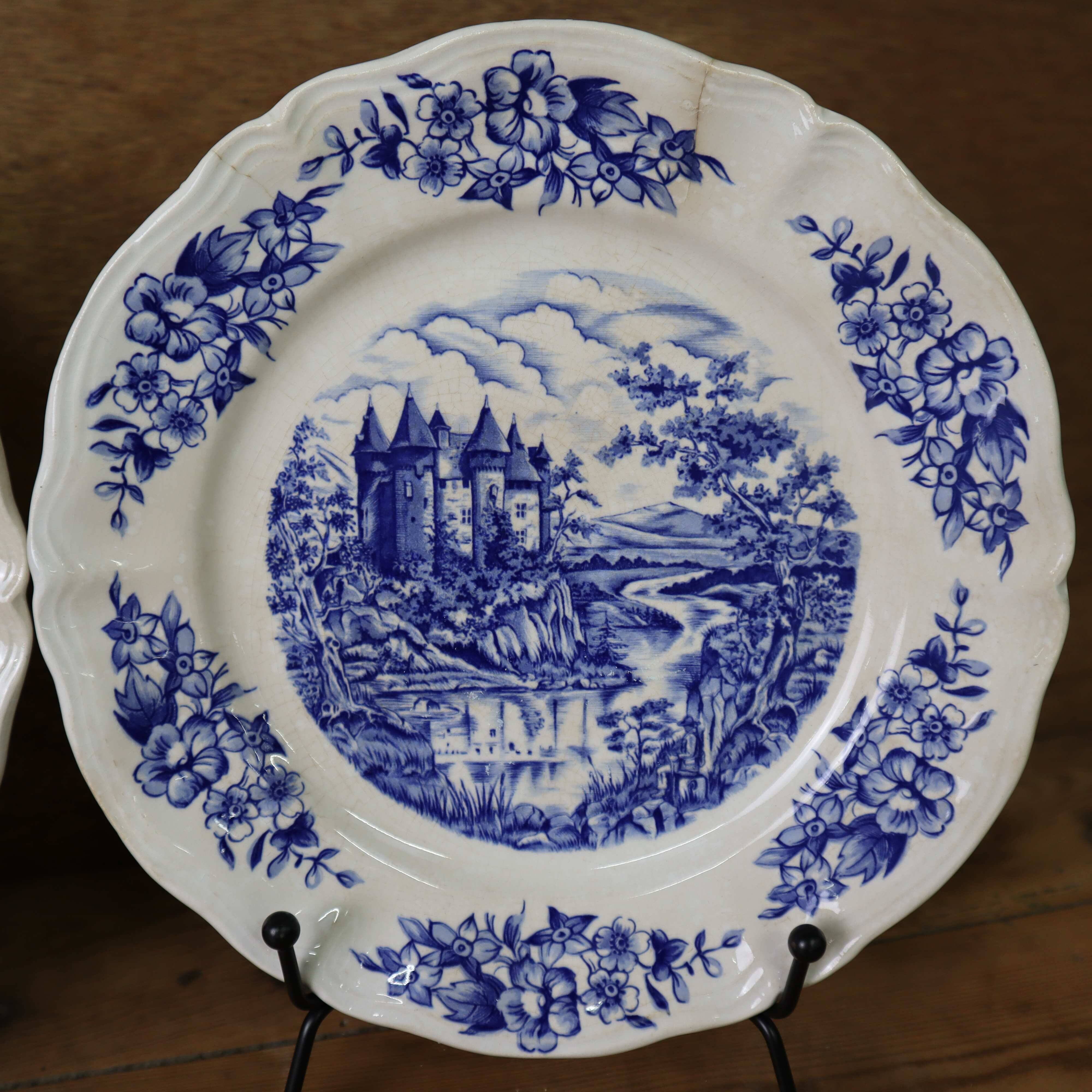 4 vintage Sarreguemines Castle model dessert plates