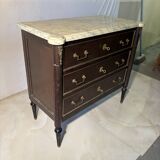 Commode 3 tiroirs de style Louis XVI, marbre et bronzes dorés