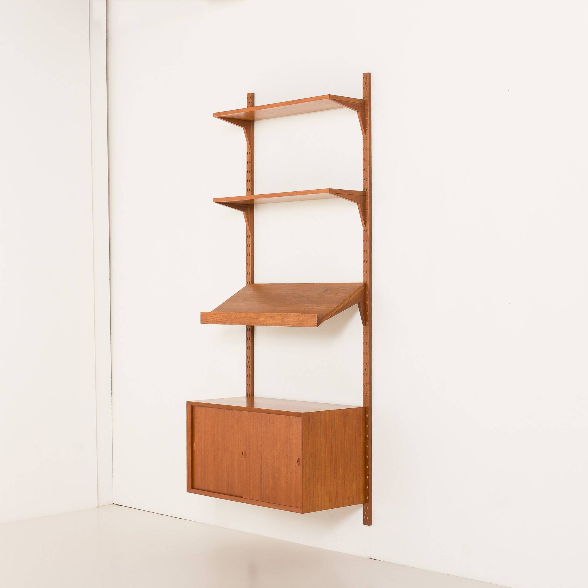 Poul Cadovius teak wall unit with expository shelf for Cado, Denmark 1960s