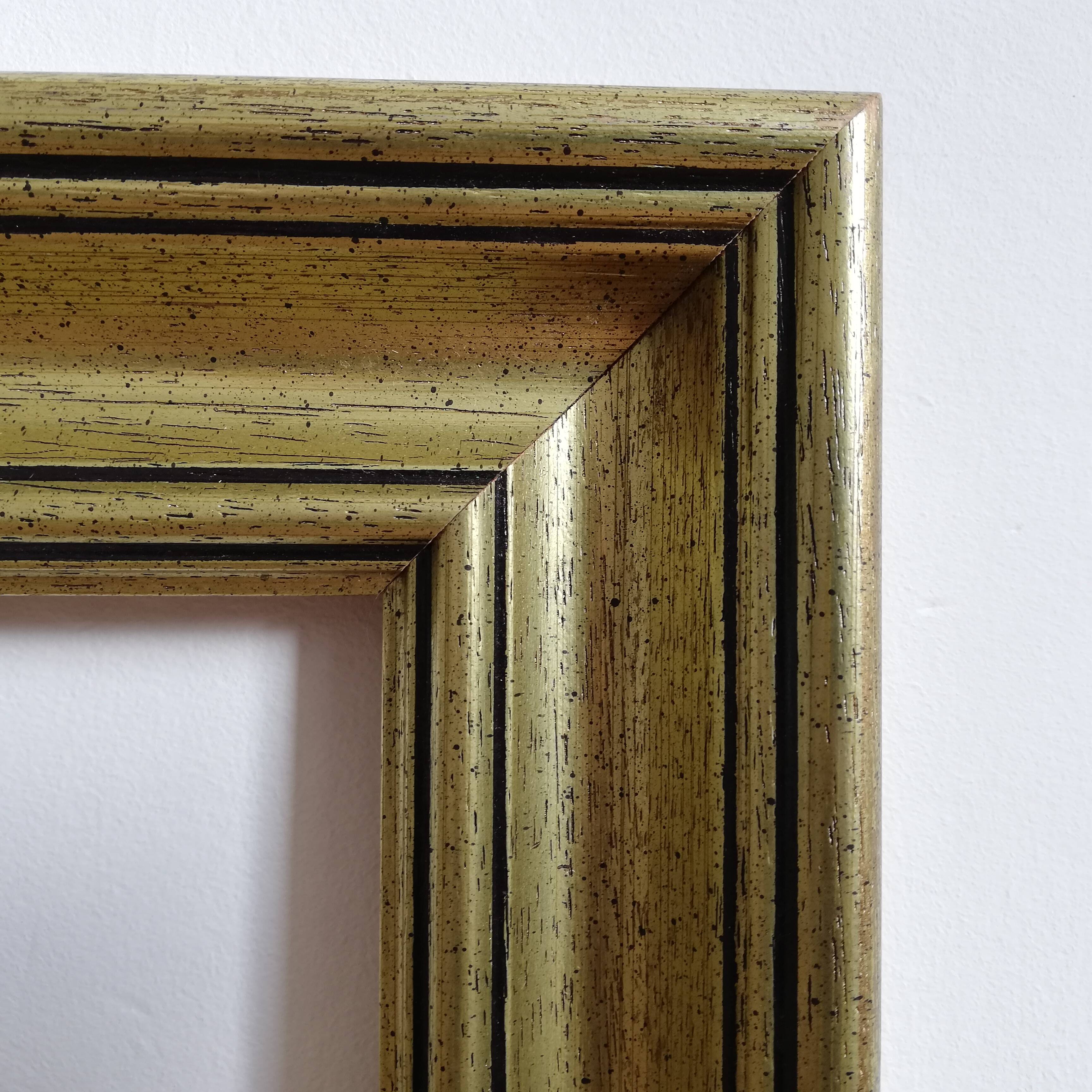 Golden wood frame & black edging