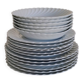 Service of 18 Haviland Limoges porcelain plates.
