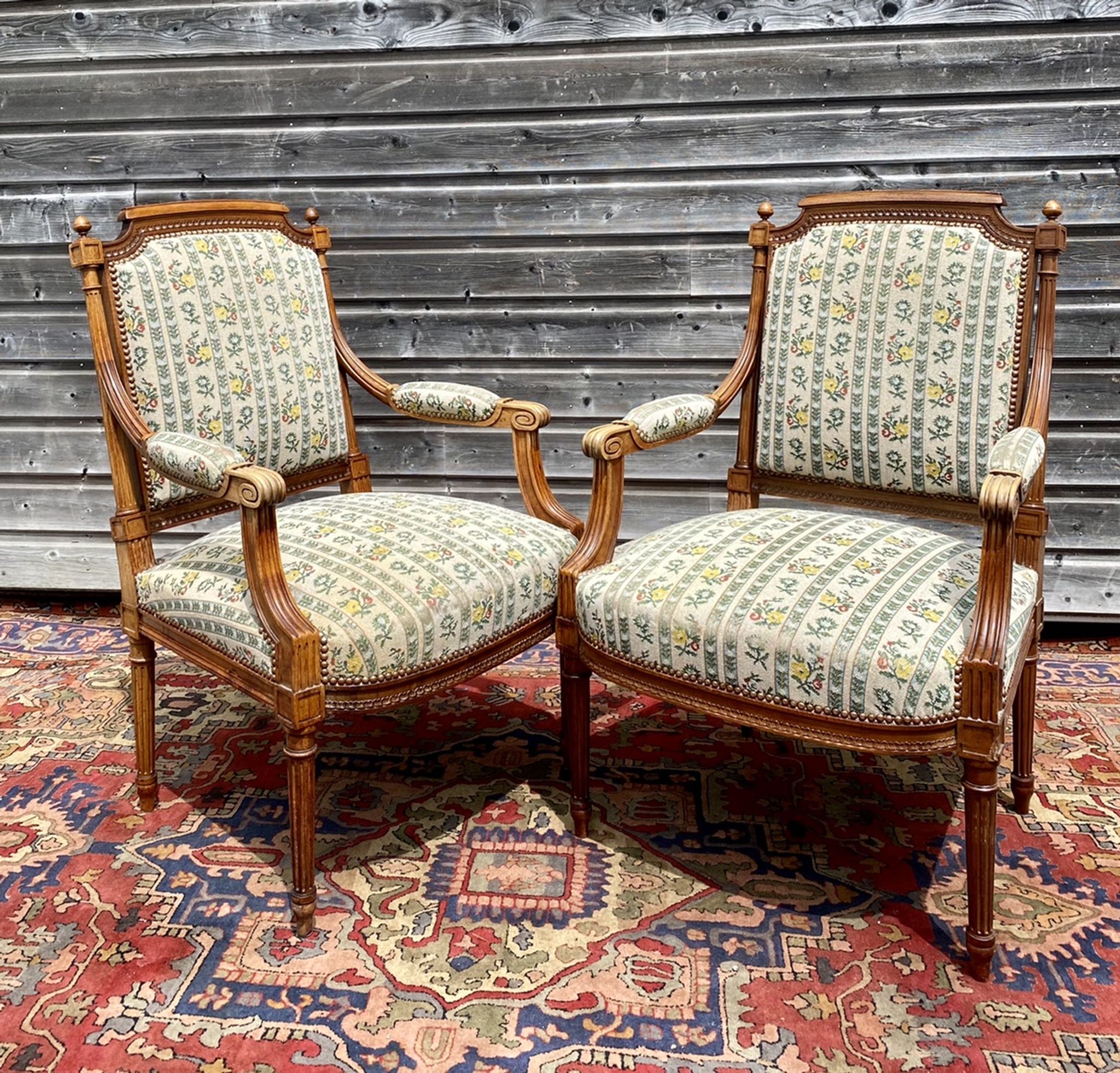 Pair of armchairs in natural wood louis xvi style xix century
