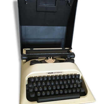 OLIVETTI Lettera 10 Machine à écrire portable rare
