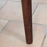 Scandinavian extendable table