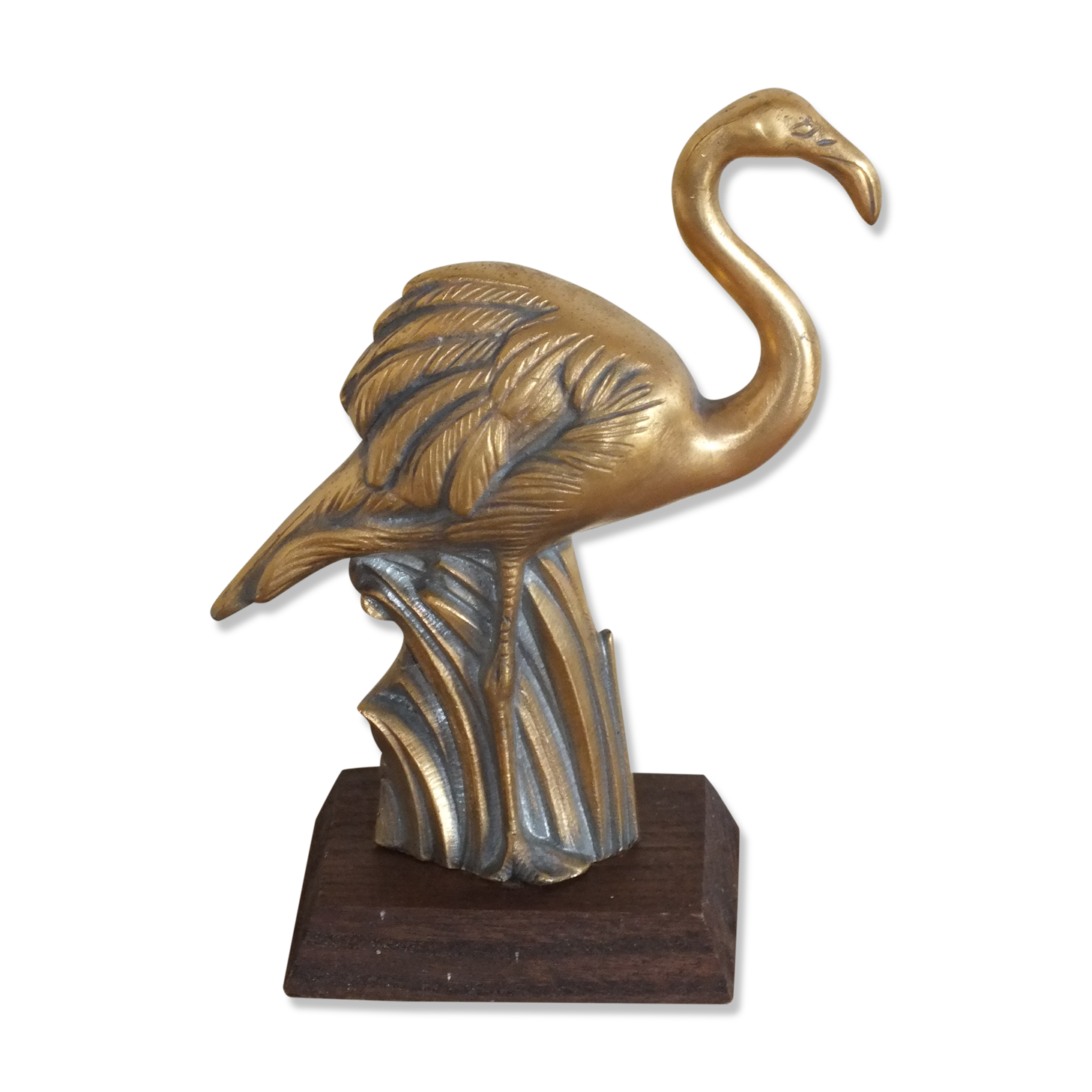 Pink flamingo in bronze