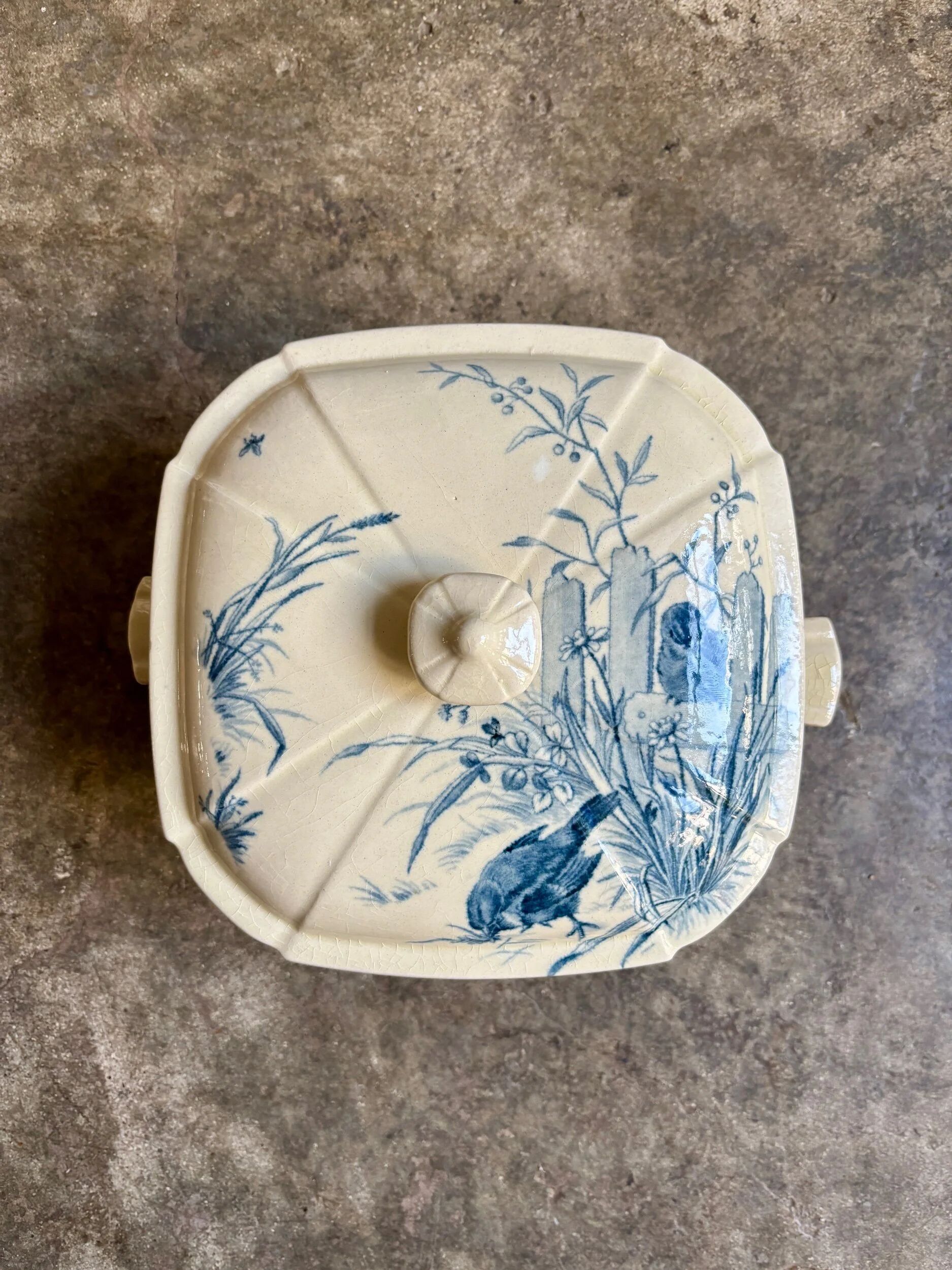 Gien ironstone soup tureen in blue, "Birds" service circa 1870.
