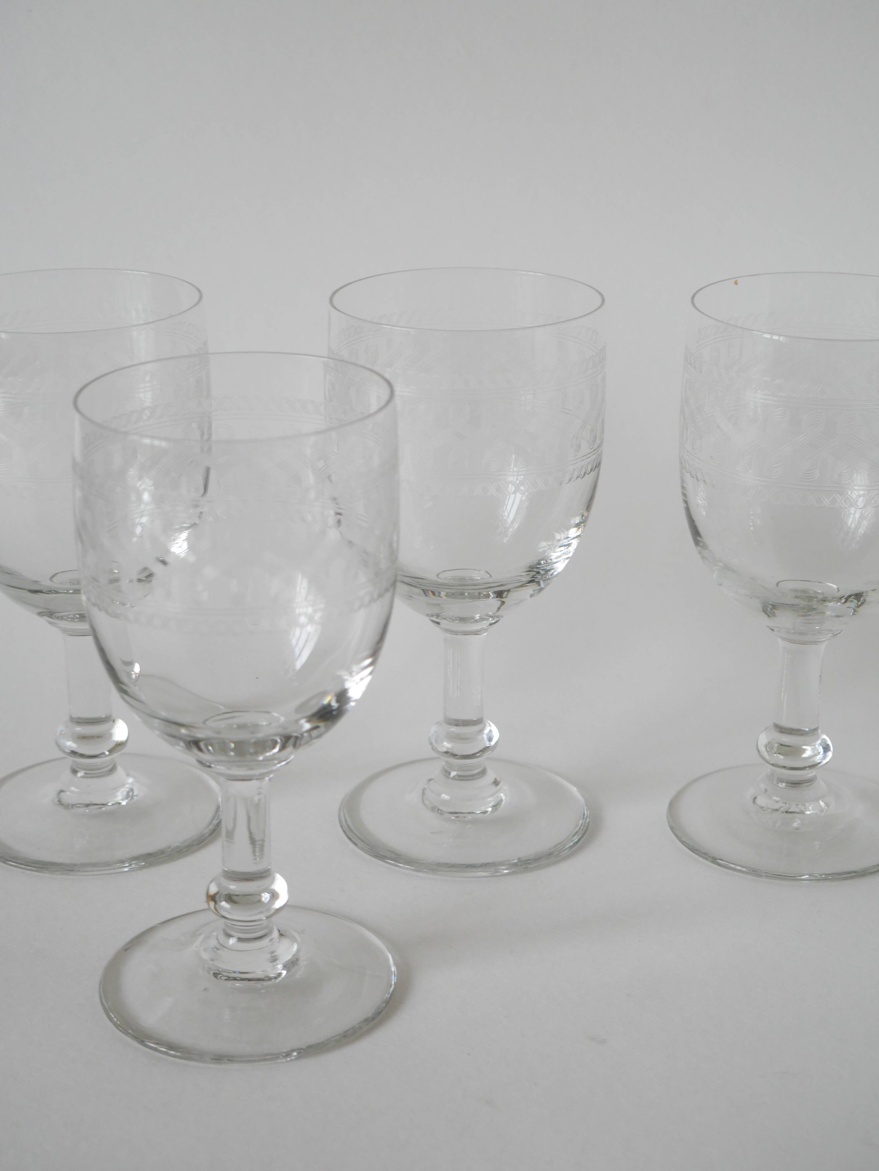 Set of 9 old wine glasses engraved in blown glass, early 20th century