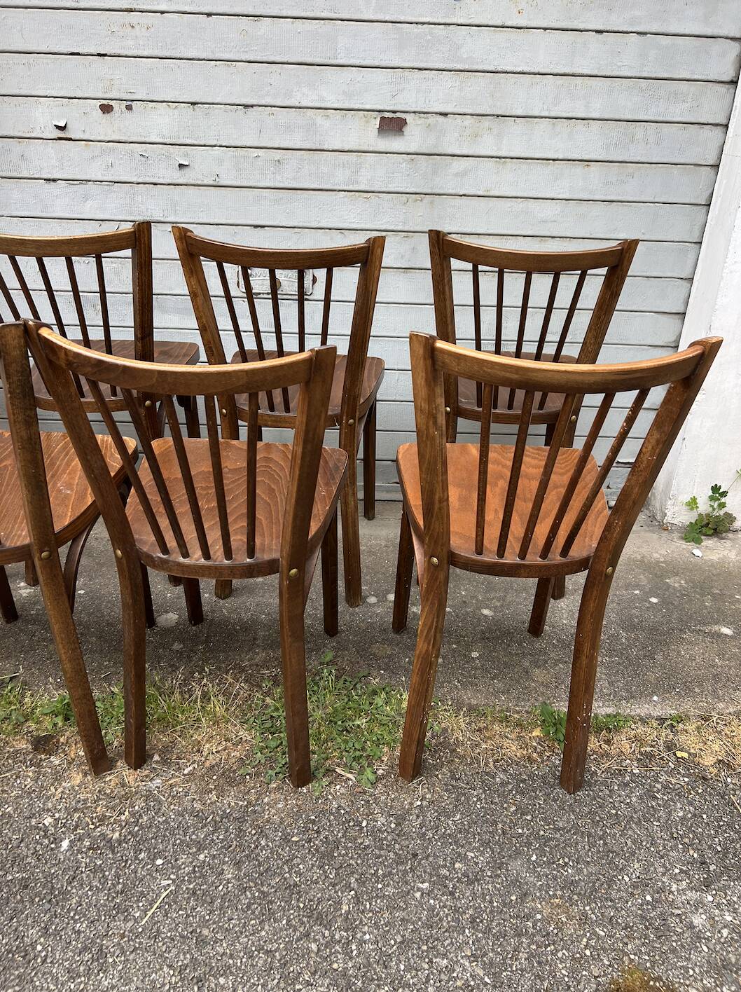 (Lot) 8 chaises bistrot estampillées Baumann