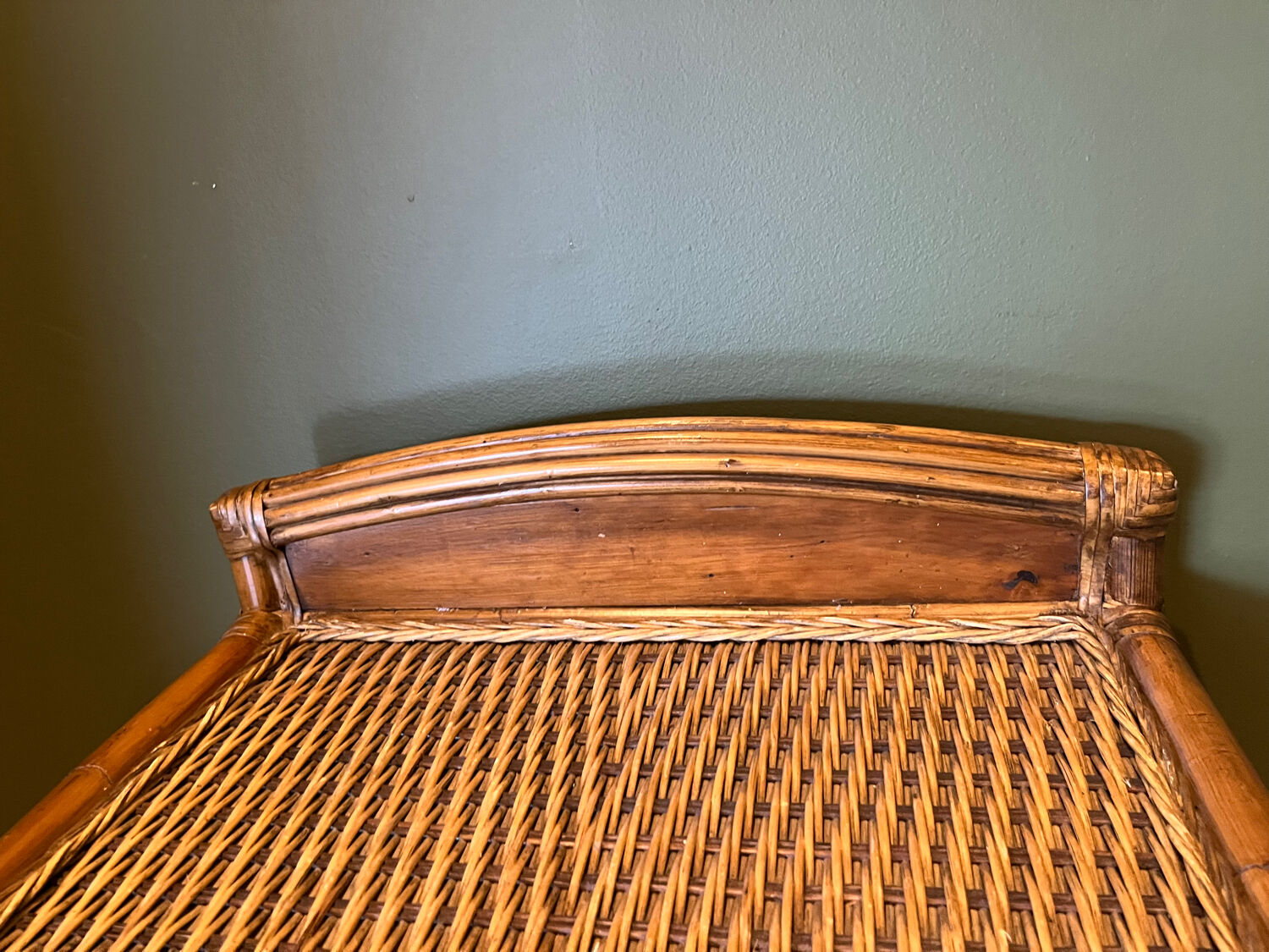 Wicker rattan chest of drawers