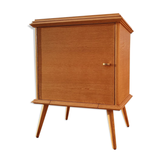 Vintage sideboard with compass feet