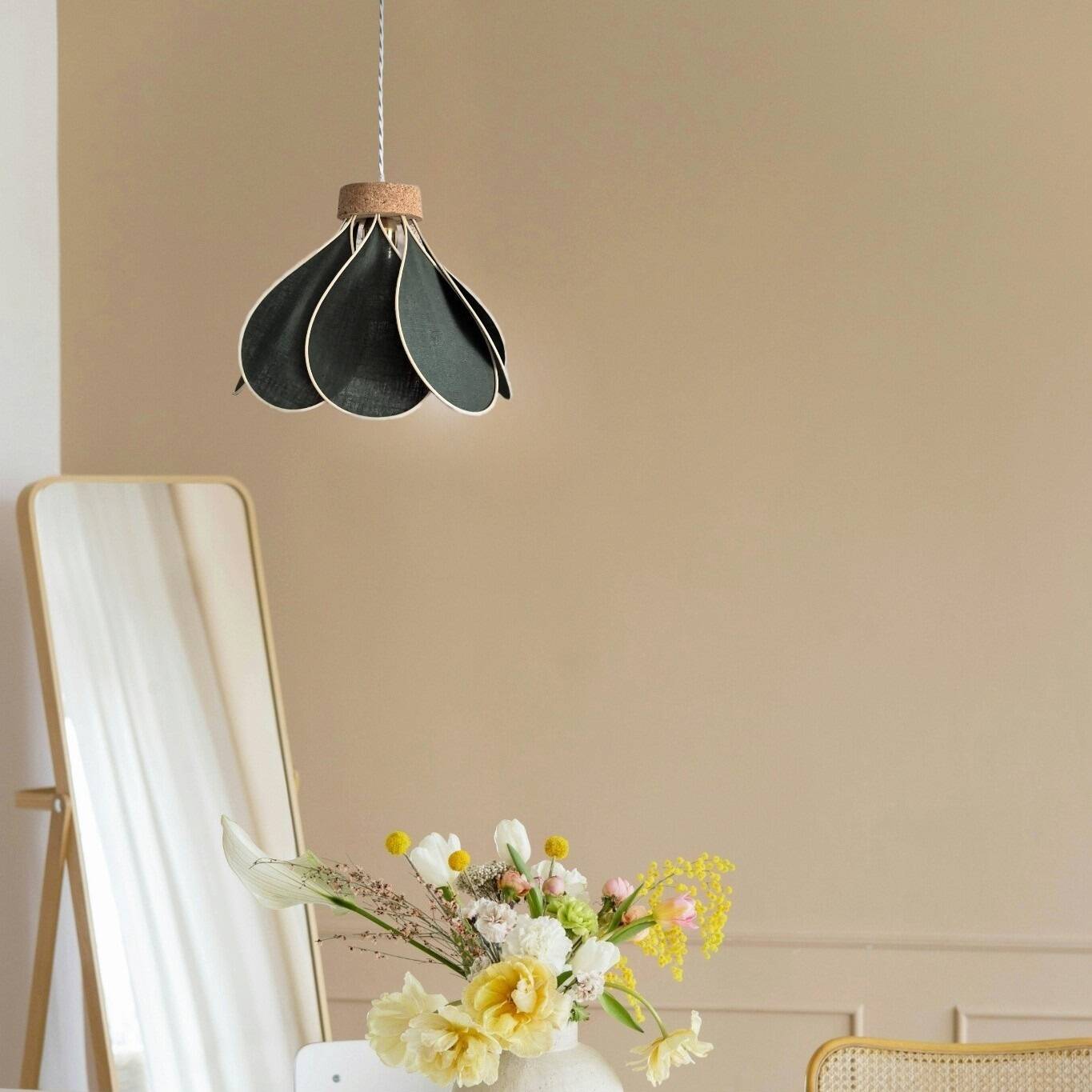 Flower suspension, Nymphéa model, 8 petals in rattan and fir green linen