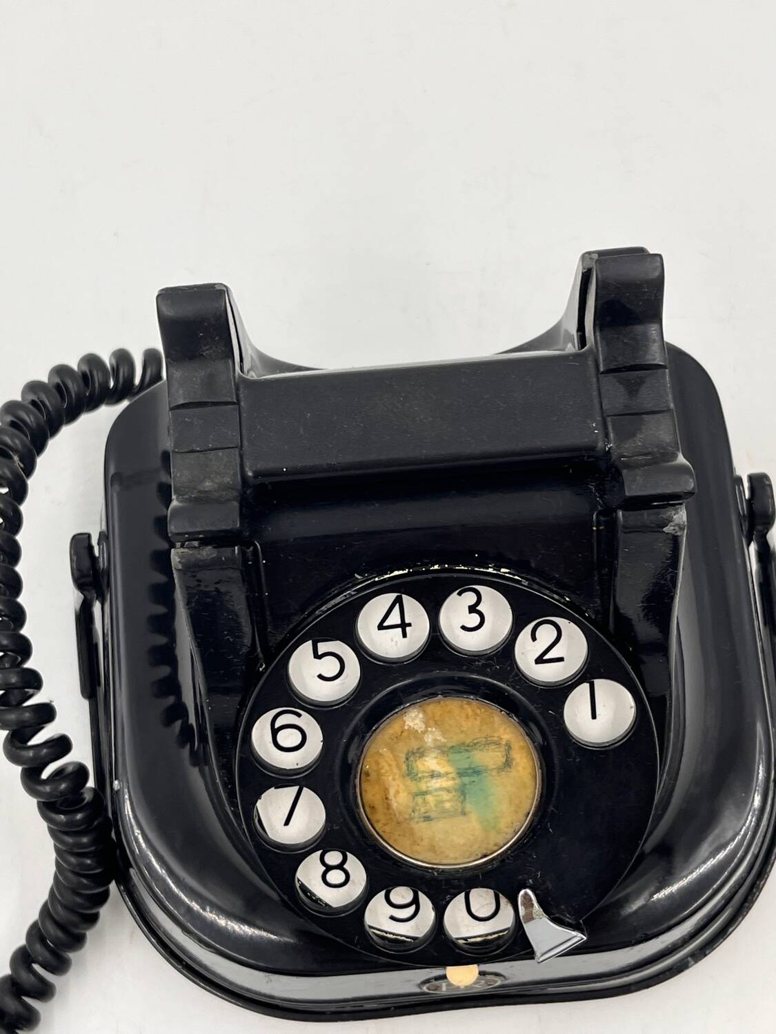 Bakelite phone