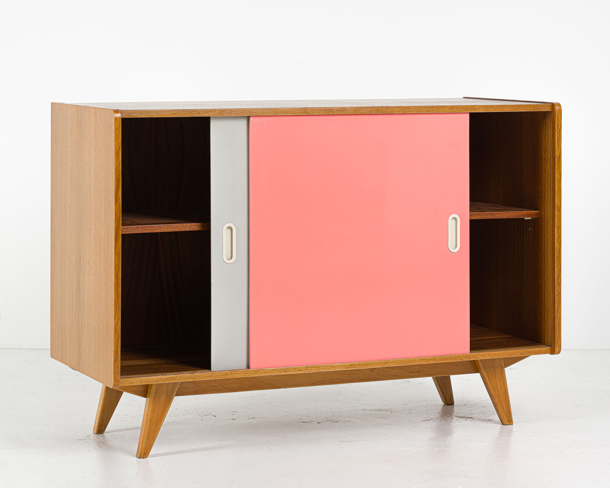U-452 sideboard by Jiří Jiroutek for Interier Praha, 60's