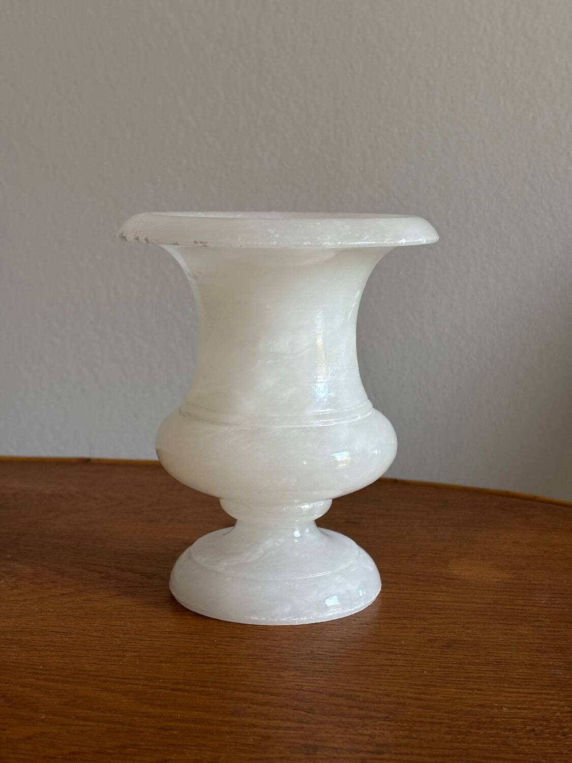Medici vase in alabaster
