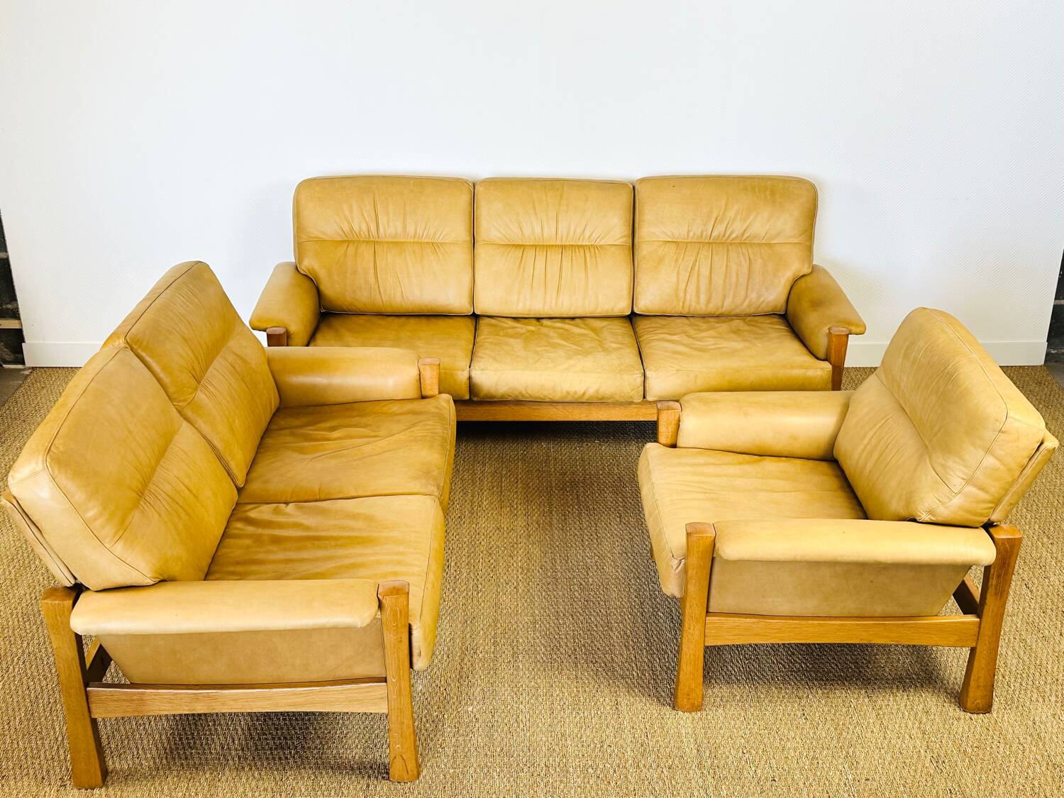 Salon complet en cuir camel 1960