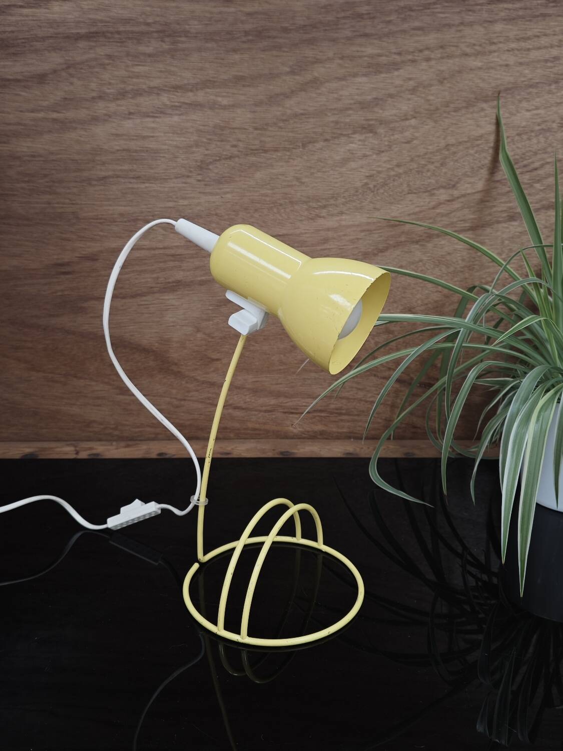 Lampe de bureau vintage jaune 1980