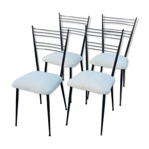 Quatre chaises de Colette Gueden