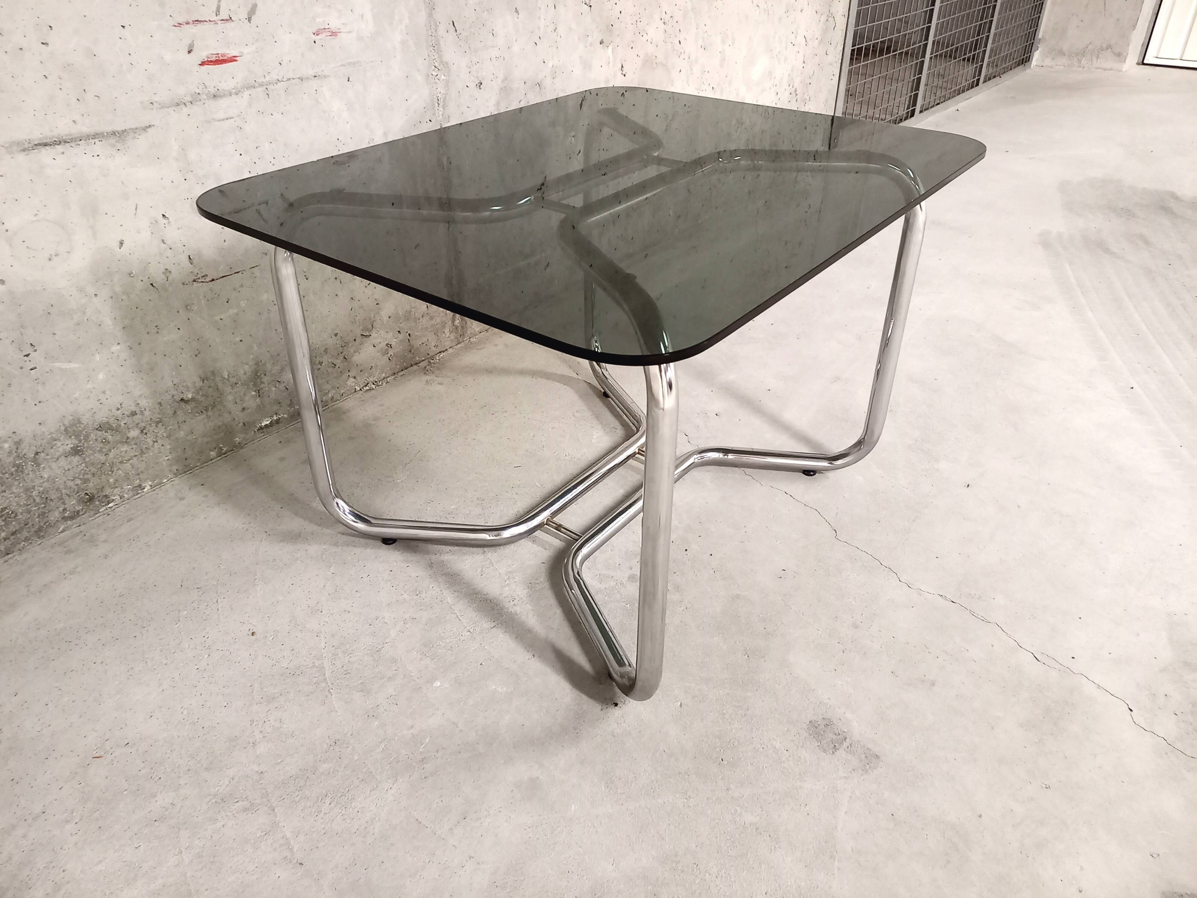Table basse vintage en verre et métal chromé années 70