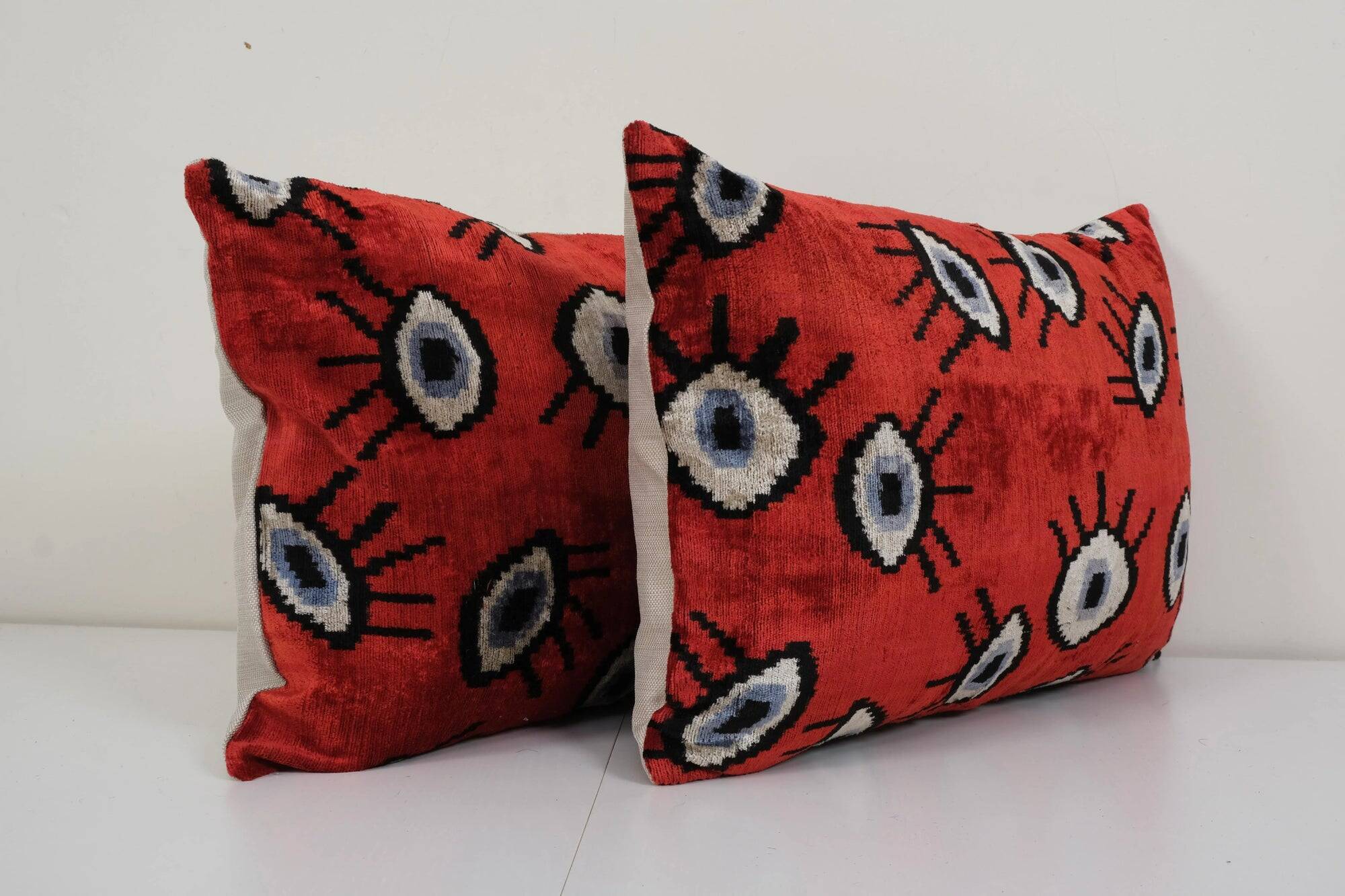 Set of 2 vintage ikat cushion covers 61x41 cm