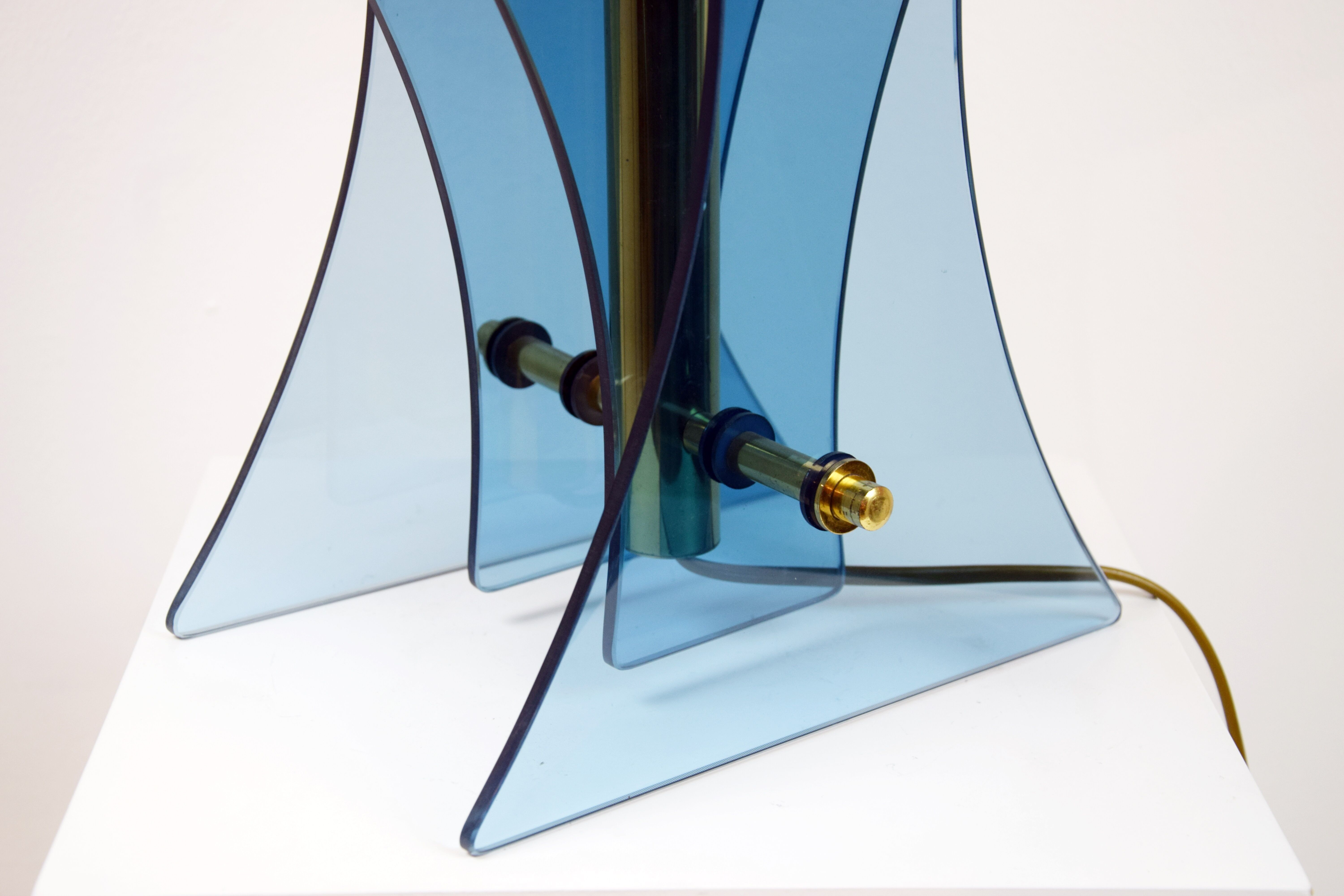Lampe italienne, piètement en verre, années 60