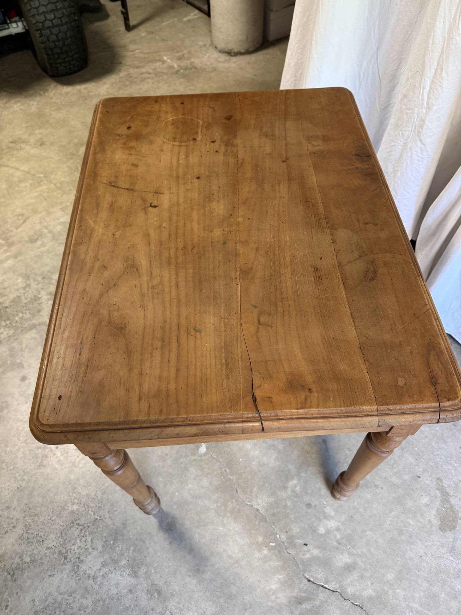 Table bureau