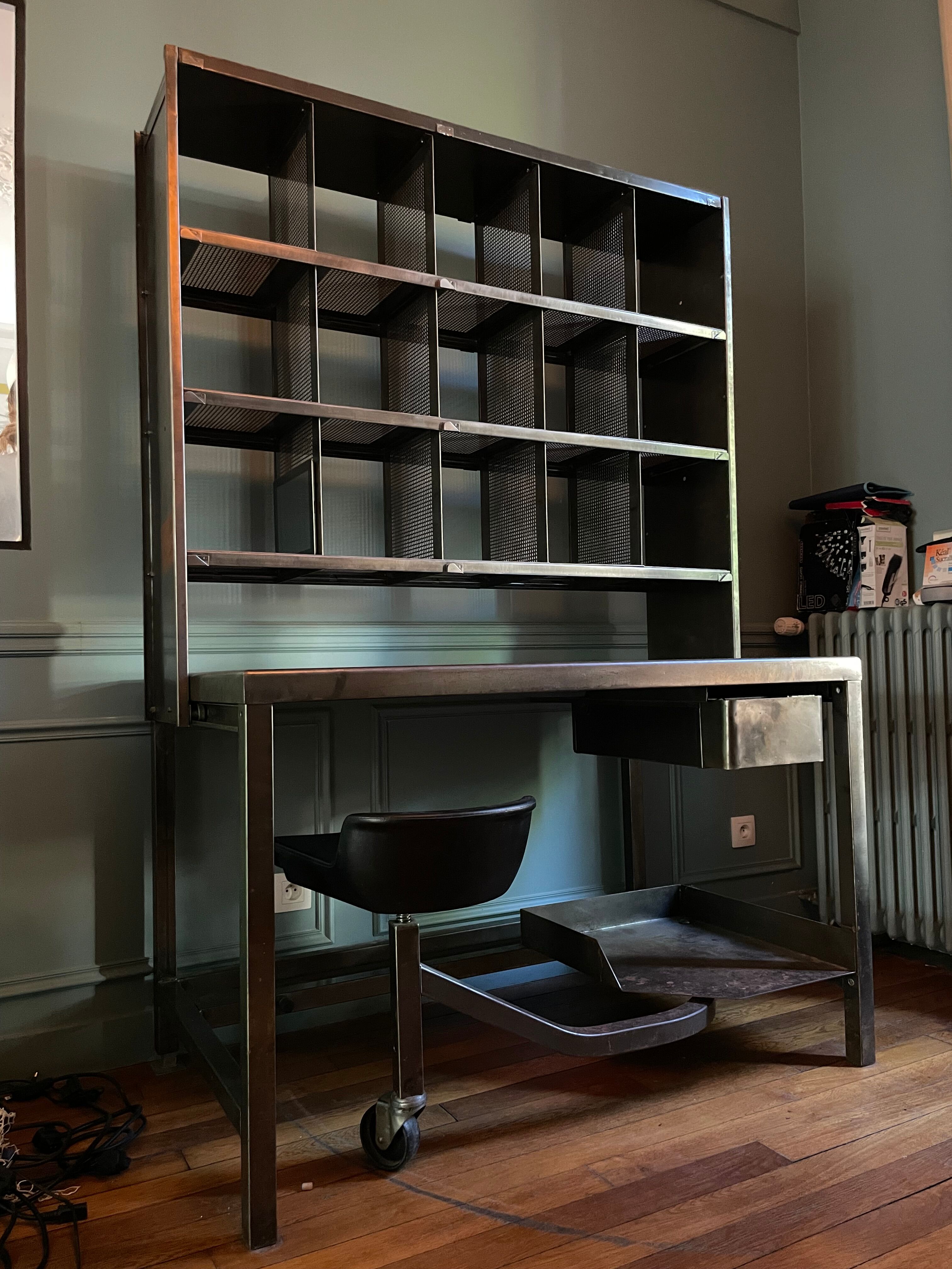 Bureau de postier
