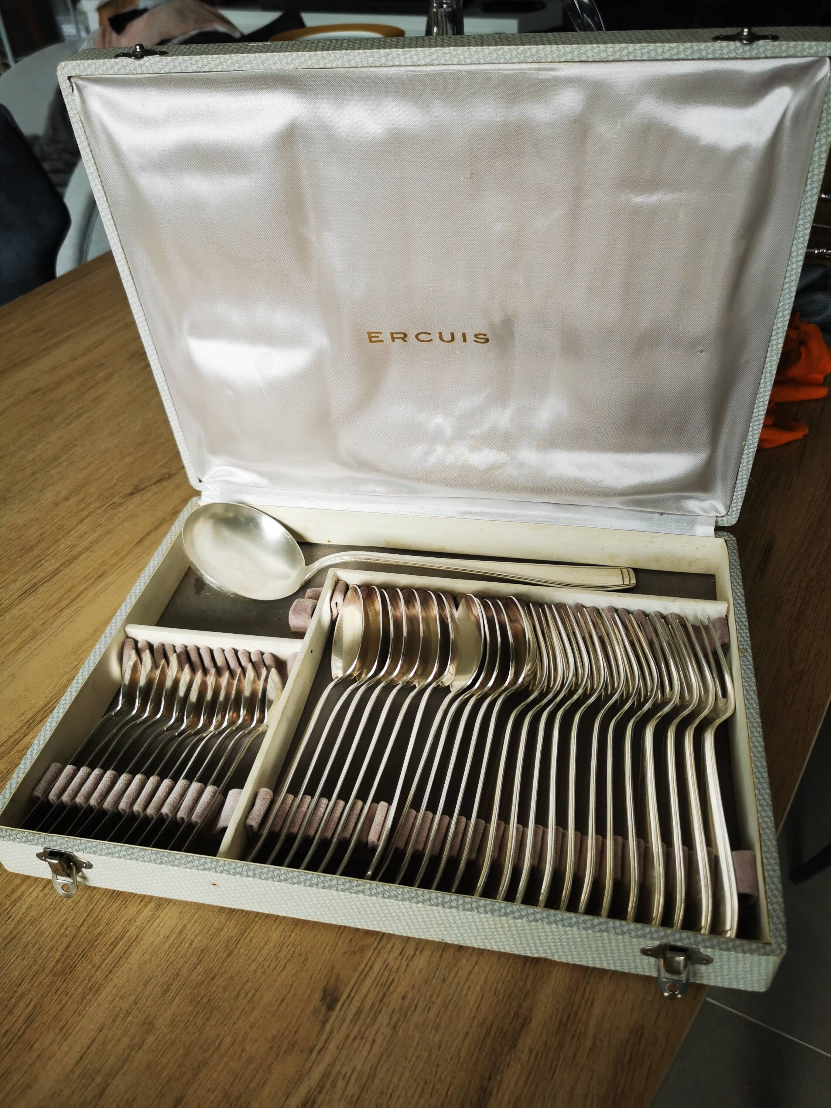 Silver-plated metal cutlery set Maison Ercuit 37 pieces