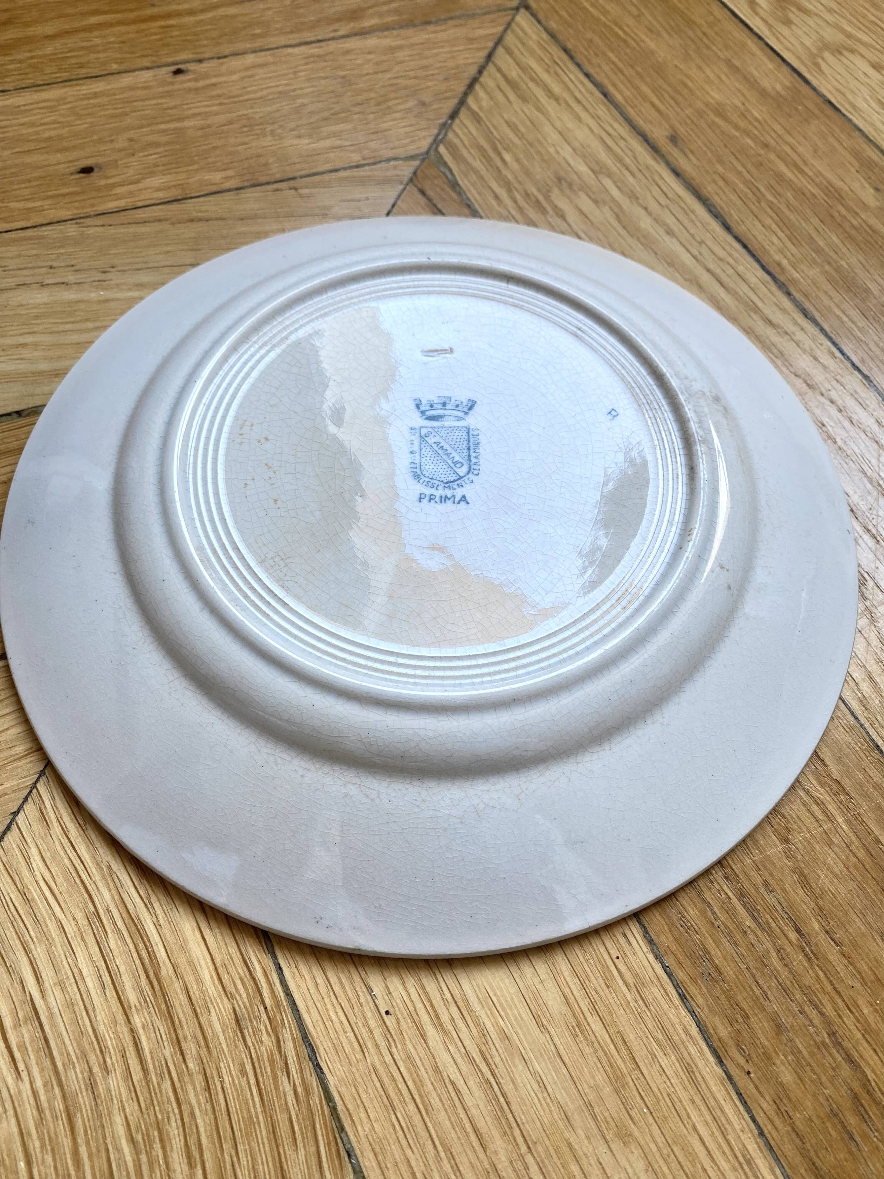 Lot 2 old porcelain plates of St Amand model Prima