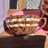 8 cups and saucers Digoin