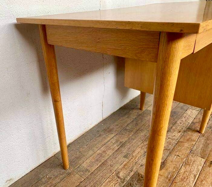 Modernist desk in light chene vintage