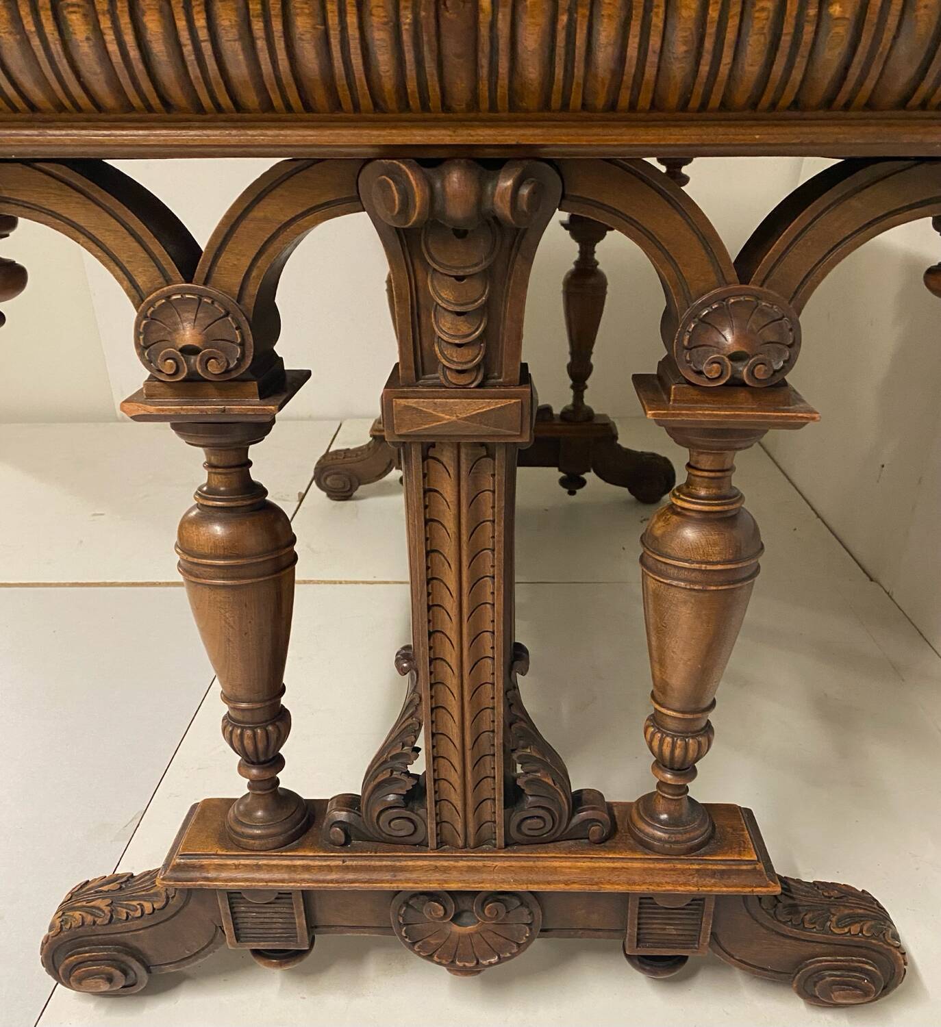 Henri II desk table