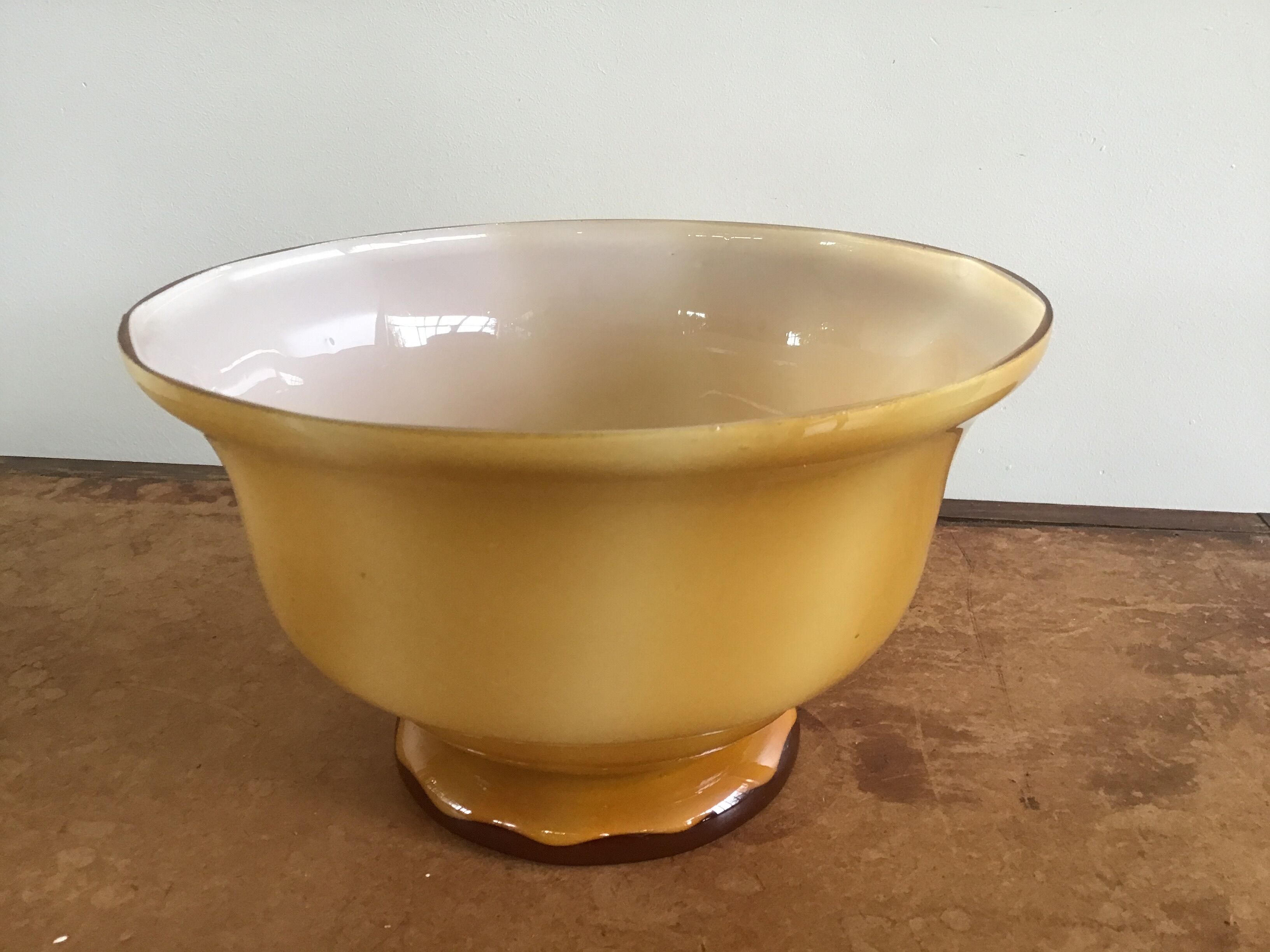 Orange-yellow opaline cup