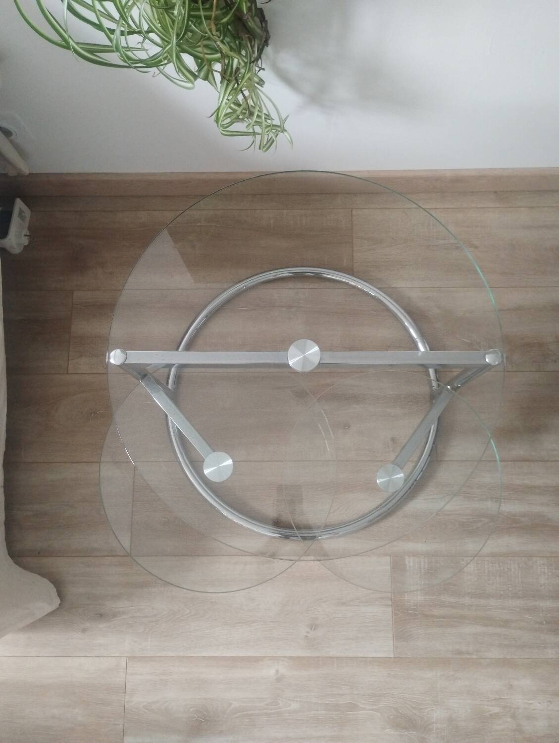 Table Basse en Verre et Métal Chromé