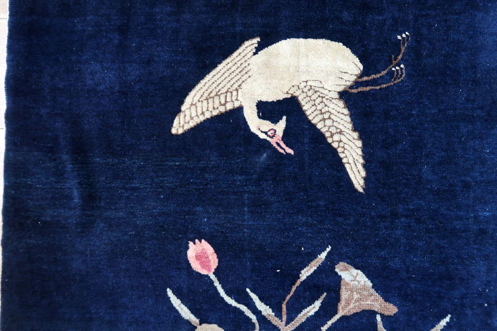 Antique 1890s Chinese Peking rug with crane design 95cm x 152cm