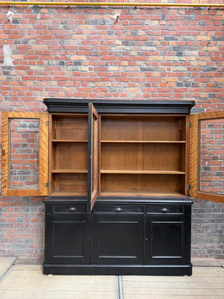 Bibliothèque XIXème patinée noire