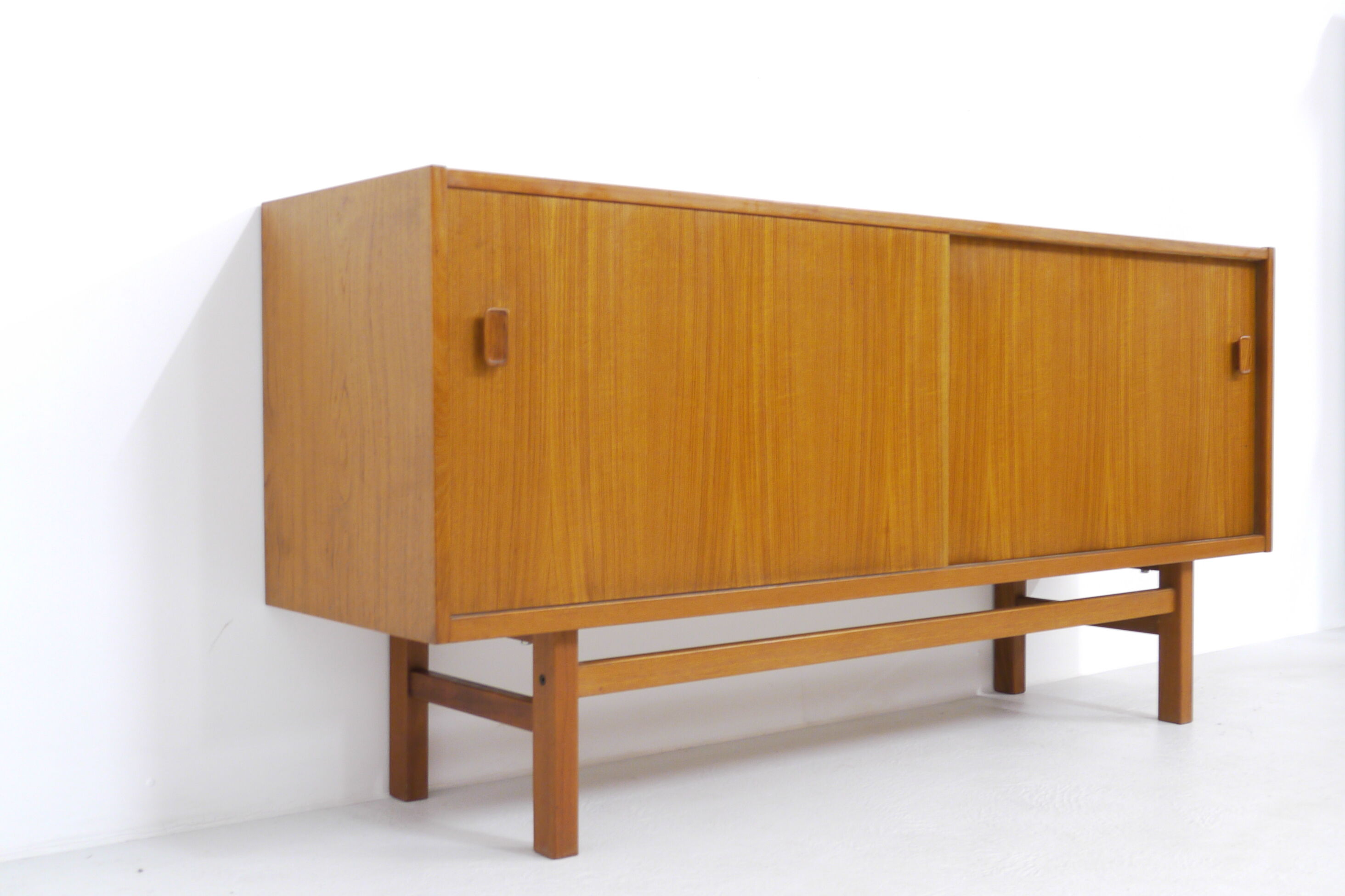 Sideboard Nils Jonsson for Troeds