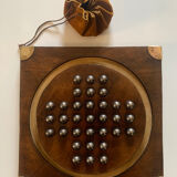 Handcrafted solitaire game