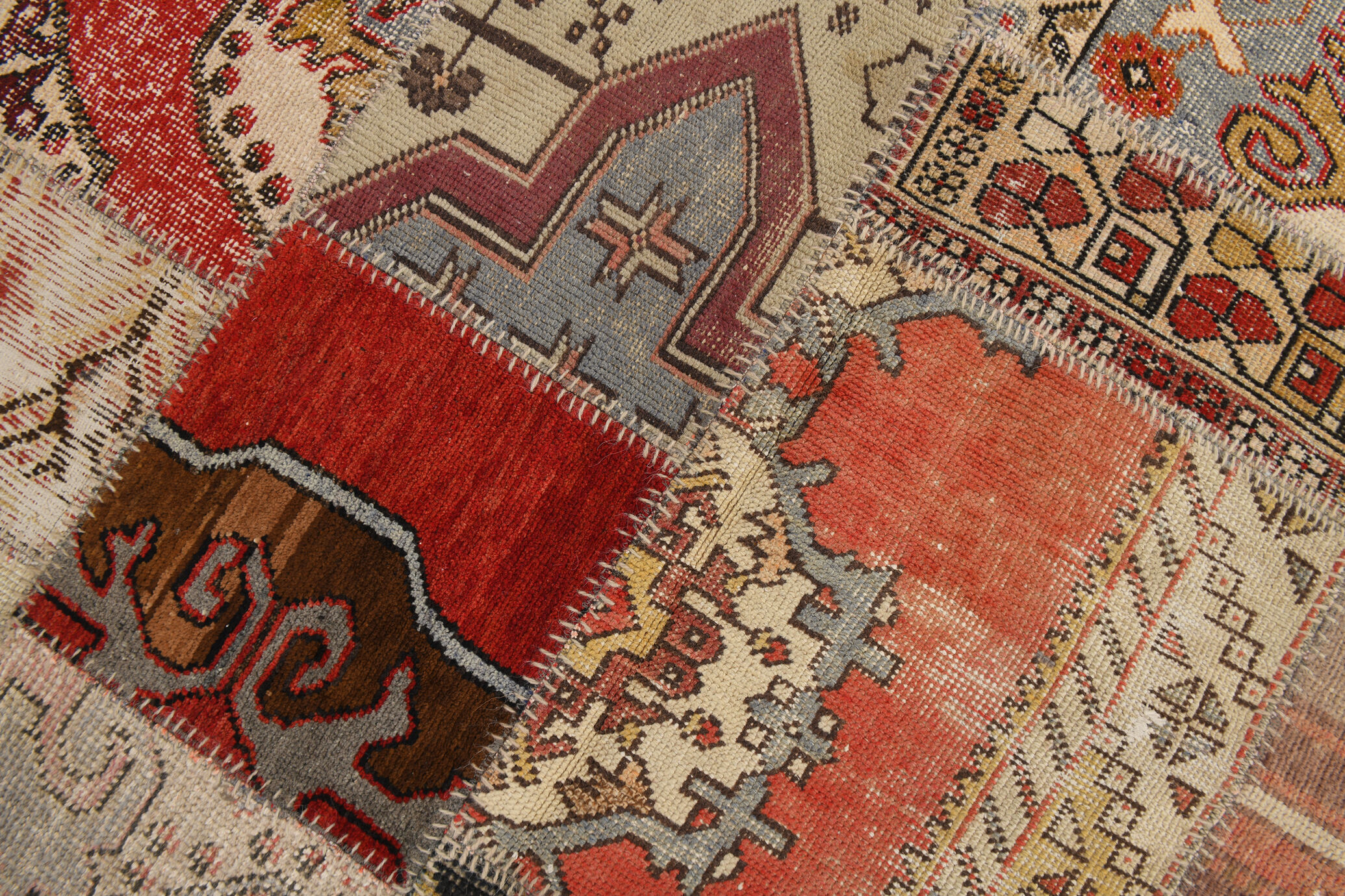 5x8 Neutral Red Beige Oushak Patchwork Rug 245x168Cm