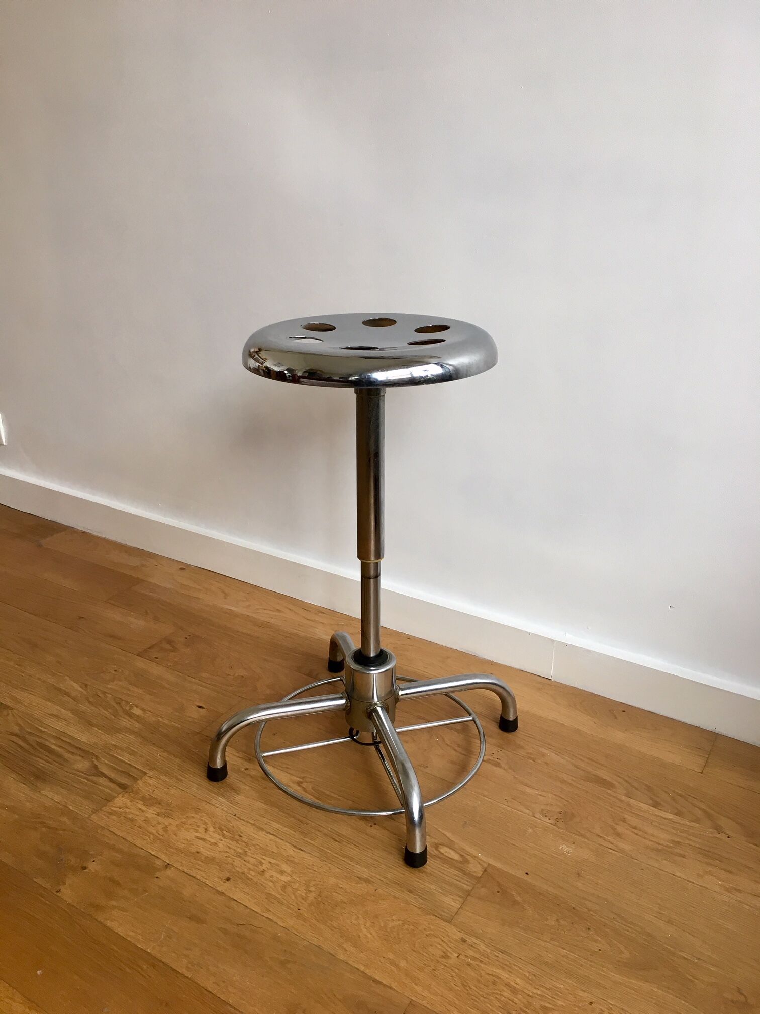 Adjustable industrial stool chromed steel