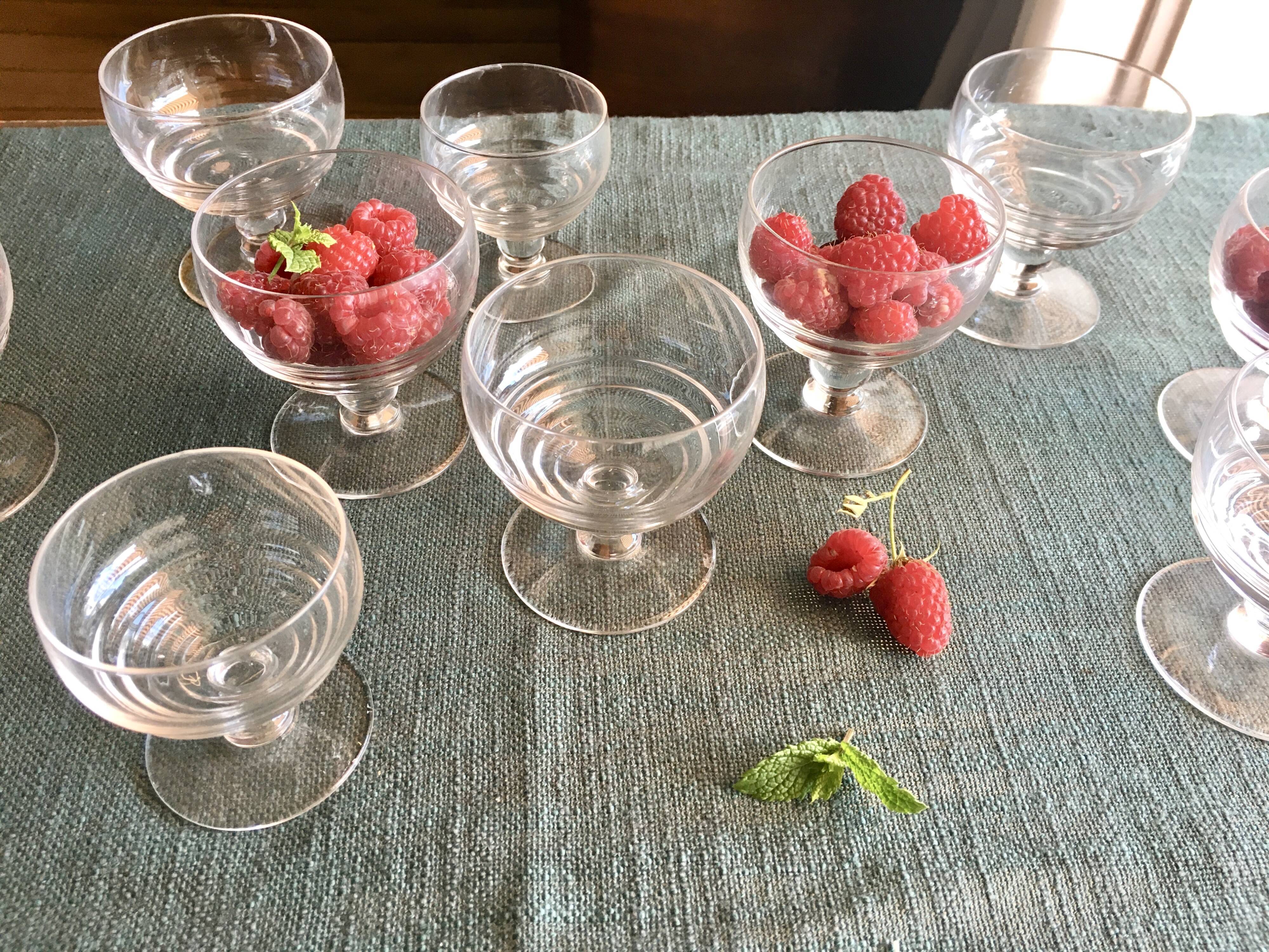 Set of 16 glasses/glasses including 10 large