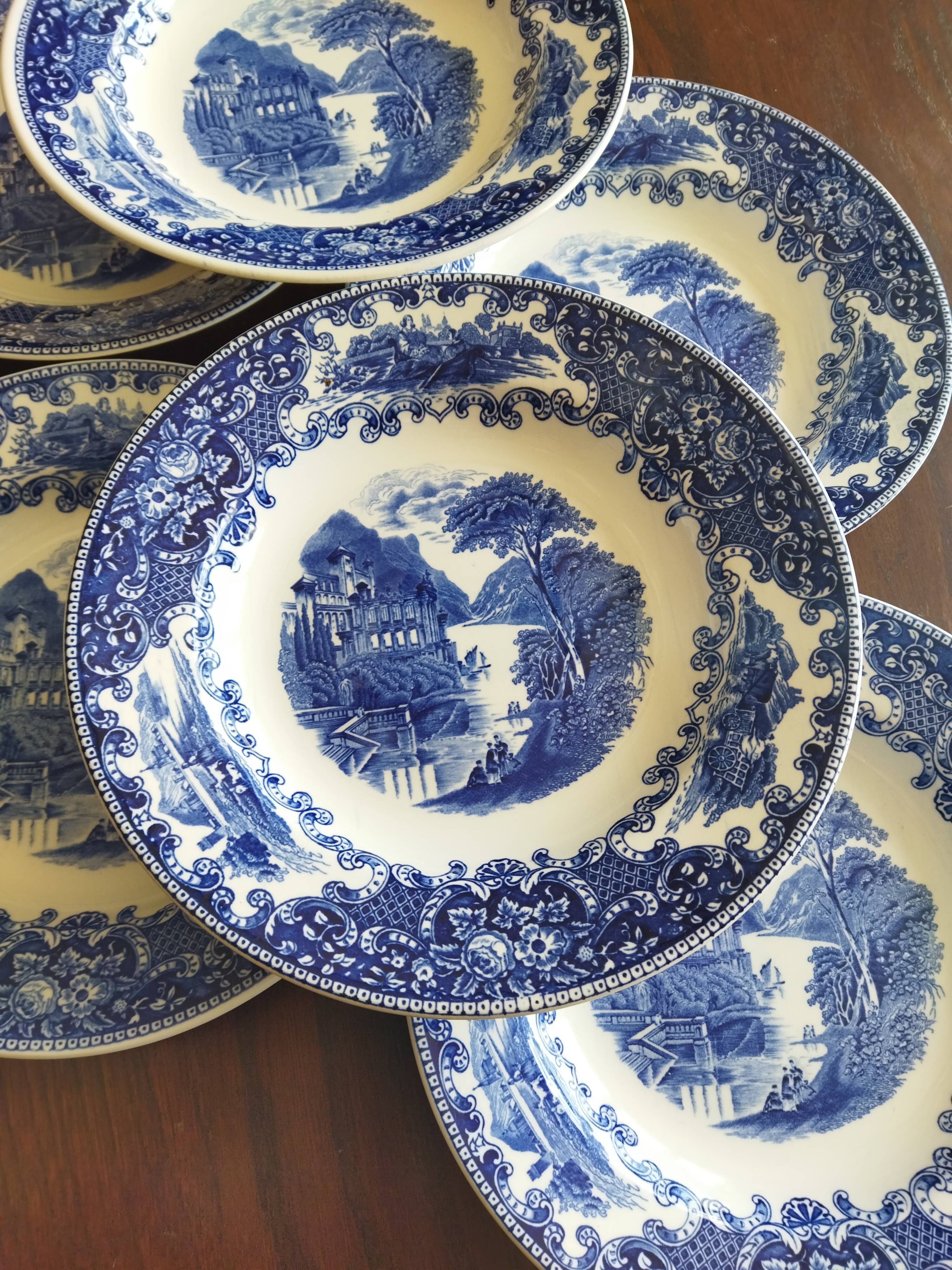 Royal Sphinx Maestricht P. Regout "Cambridge Old England" blue & white soup plates