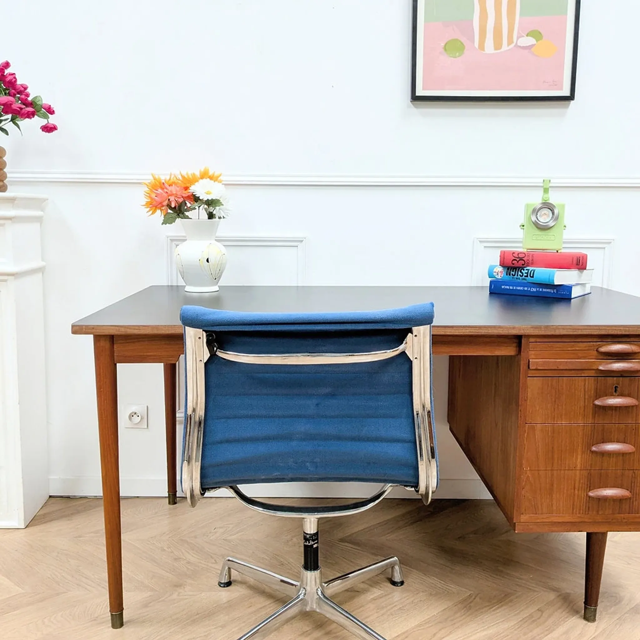 Eames office chair for Vitra, aluminium and blue fabric